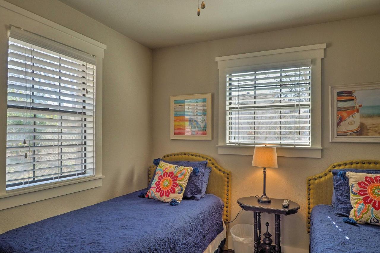 Cozy Home Blocks To Georgetown Square And Su! Exterior foto