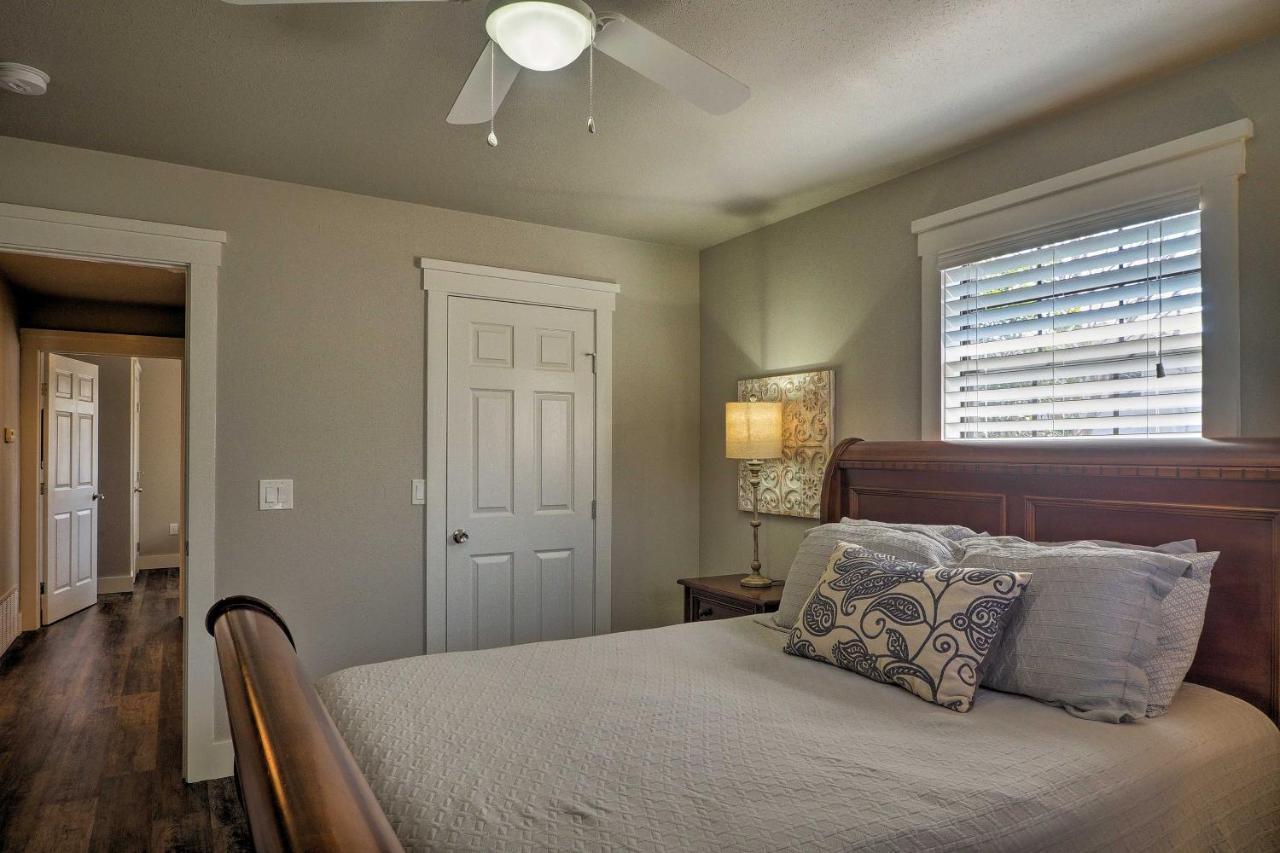 Cozy Home Blocks To Georgetown Square And Su! Exterior foto